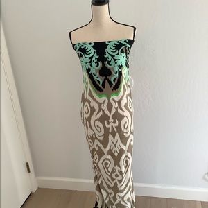 TiVo maxi strapless dress